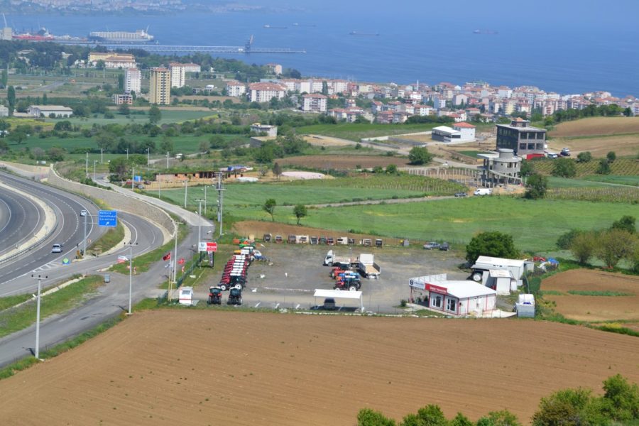 Meydan-Arsa-Ofisi-10-min-900x600 Barbaros 1